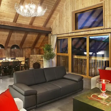 Landschuetzer's Country Aparthotel 4*